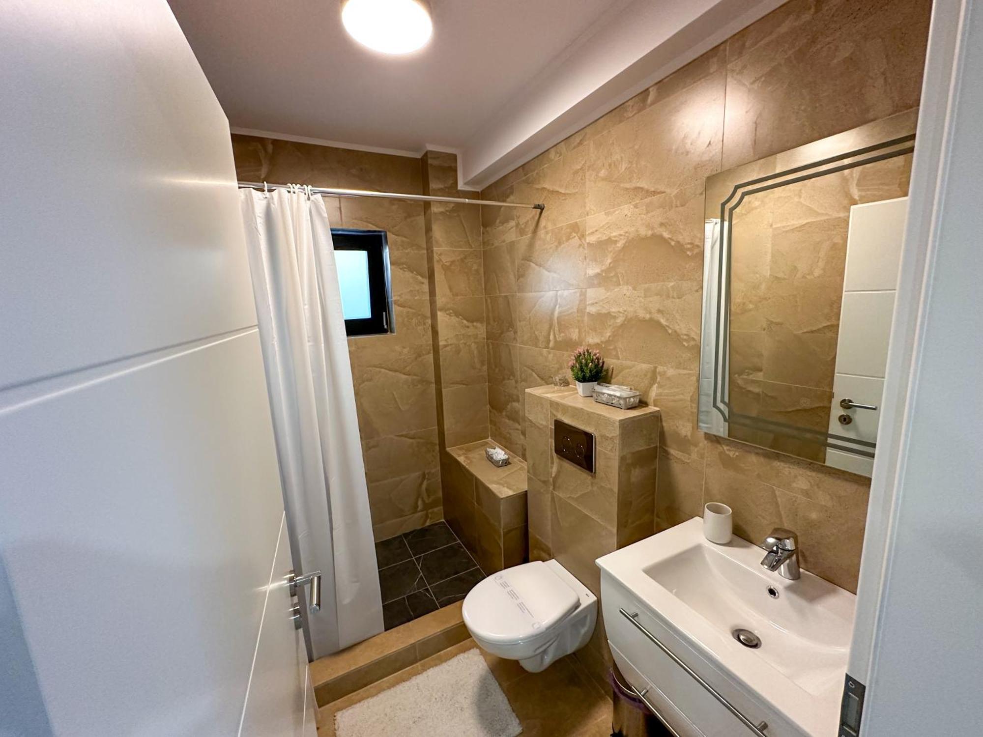 Zim Family Airport Apartment Otopeni Exterior photo